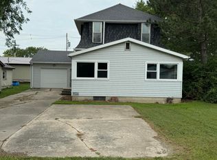 1527 Dayton St, Ellsworth, IA 50075