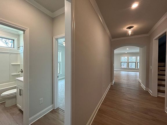3rd image of 473 Bandon Way
