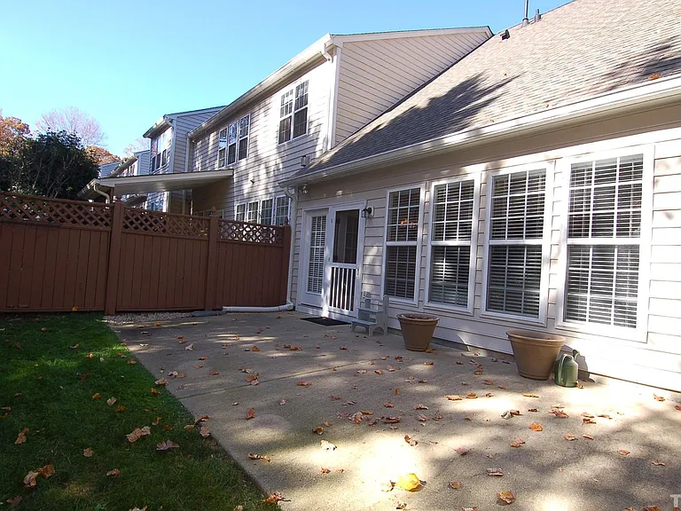 3611 Lion Ridge Ct — Photo 19