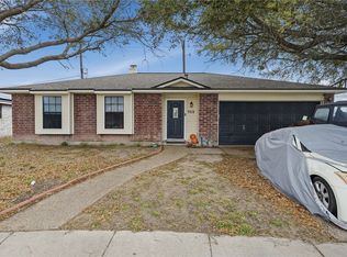 702 Saint Bernadine Dr, Corpus Christi, TX 78418