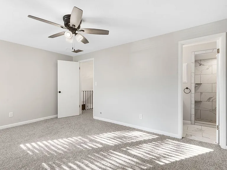 2329 E Bancroft St — Photo 20