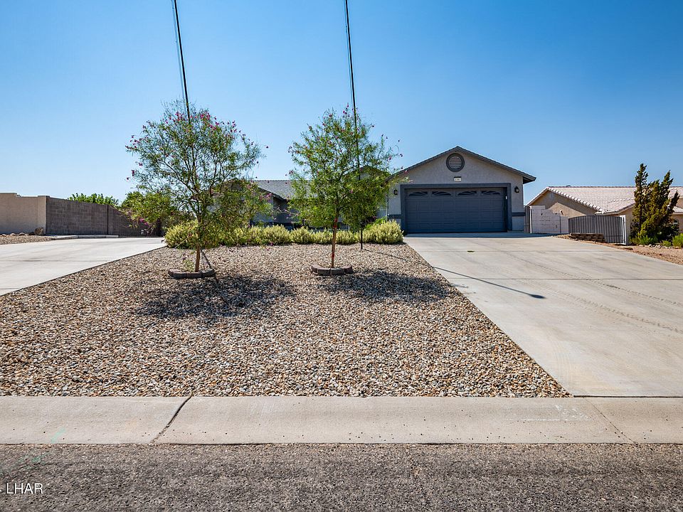 1st image of 2387 Seminole Dr