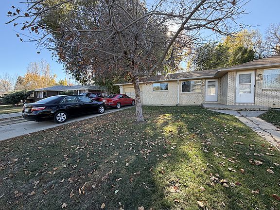 4th image of 413-415 Emery Dr