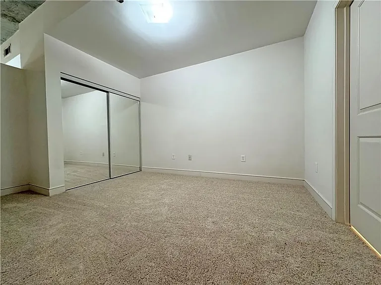950 W Peachtree St NW — Photo 9