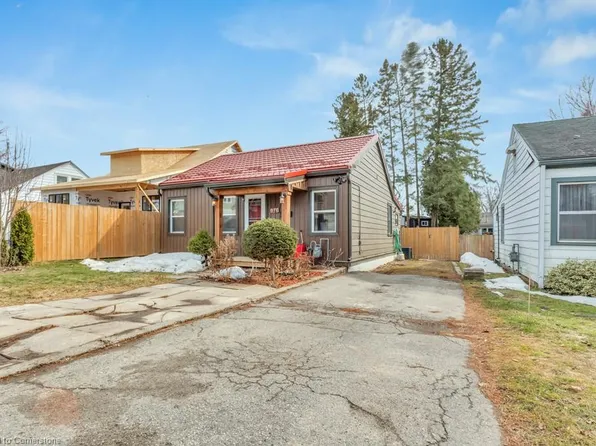 678 Elizabeth St, Woodstock, ON N4S 5B7