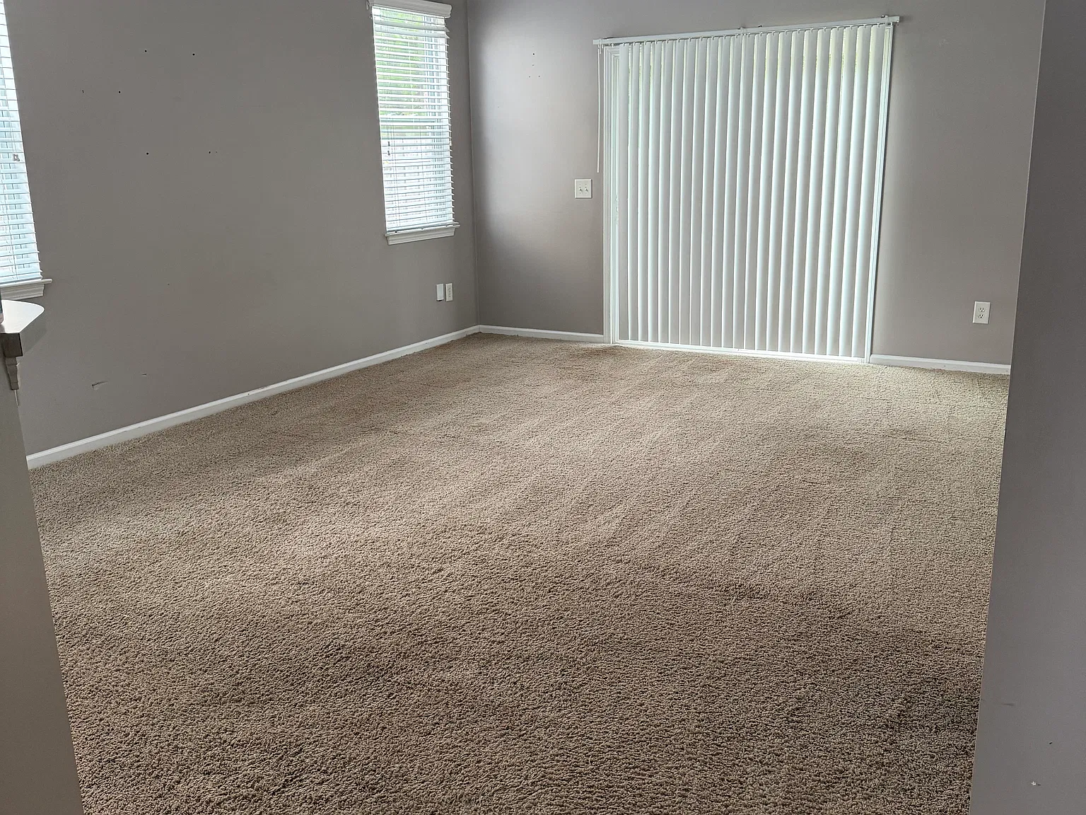 3 bed, 1248 sqft, $2,050 — Photo 2