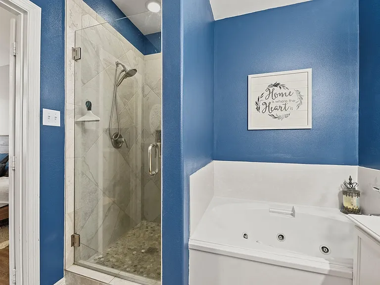 32018 Anne Ln — Photo 12