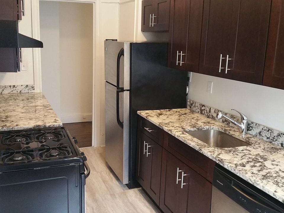 1st image of 3-5-7 East Ave #1