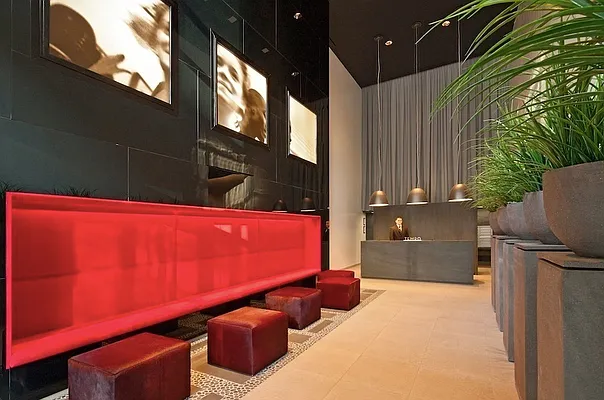 Rented by Compass | media 39