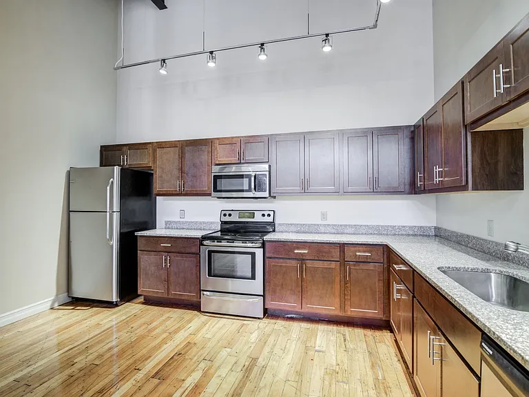 Albany Lofts at One Broadway — Photo 33