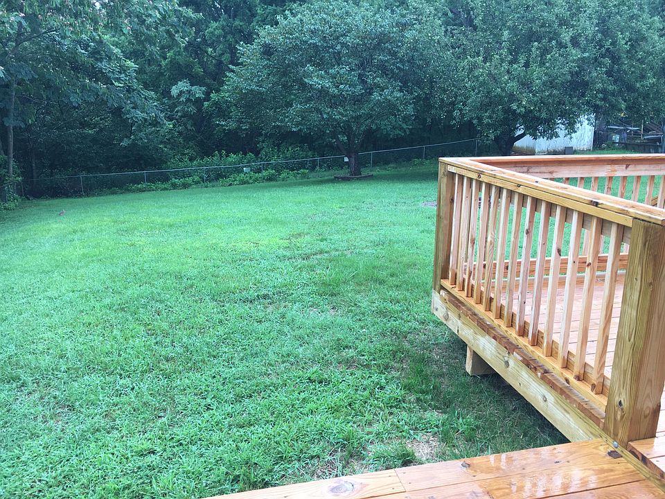 2nd image of 322 Crofton Dr