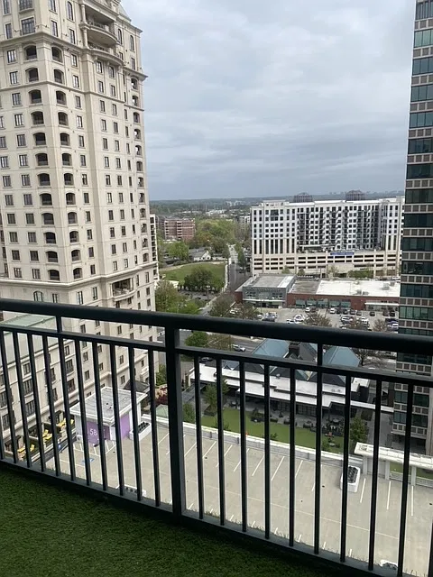 3040 Peachtree Rd NW — Photo 2