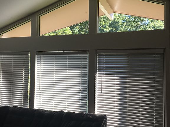 4th image of 41 Orchard Ln