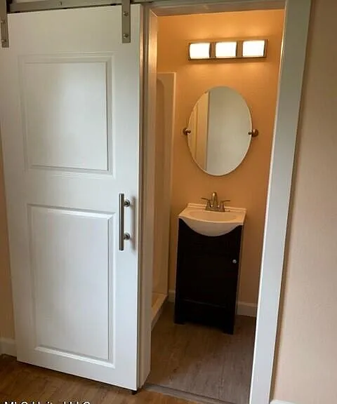 333 Belvedere Dr — Photo 18