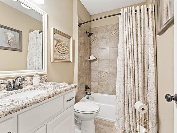 5th image of 5405 NW 94th St