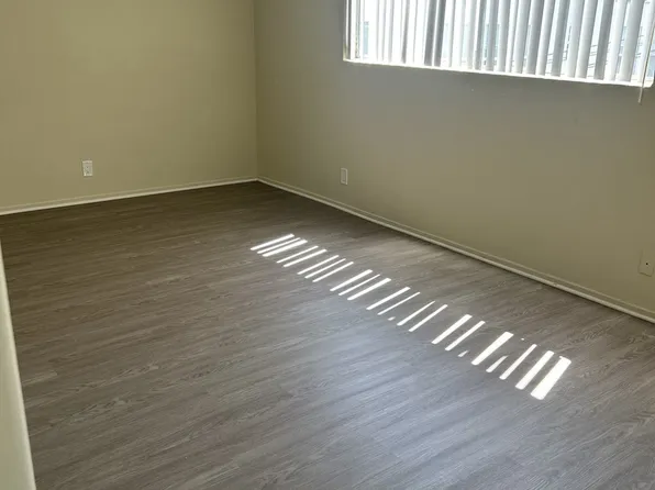 6214 Victoria Blvd., 6214 S Victoria Ave, Los Angeles, CA 90043