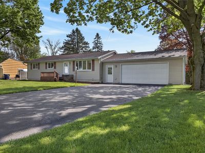 6042 E River Rd, West Henrietta, NY, 14586