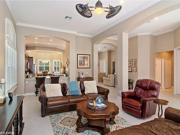 5th image of 9640 Crooked Stick Ln