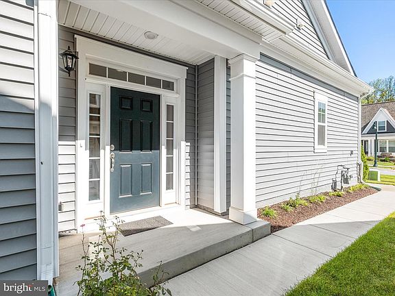 3rd image of 13444 Petrel St