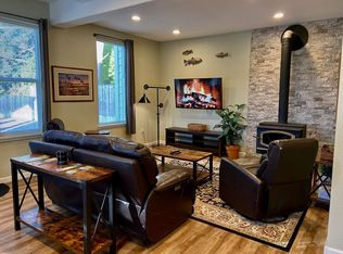 1709 Balboa Ave #B, McKinleyville, CA 95519