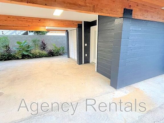 2nd image of 3036 Monsarrat Ave #C