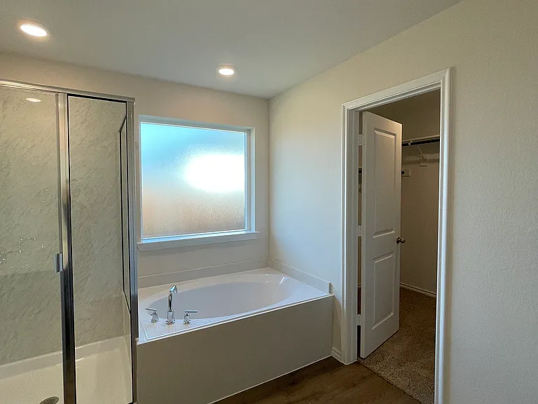 744 Sweet Pea Dr — Photo 25