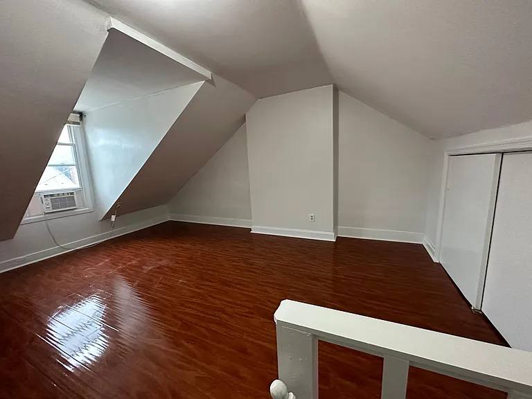 134 N Penn St — Photo 9