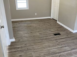 96 Lyndhurst St #UP, Rochester, NY 14605