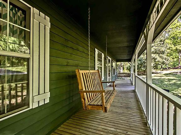 3rd image of 170 Chippewah Circle Dr NE