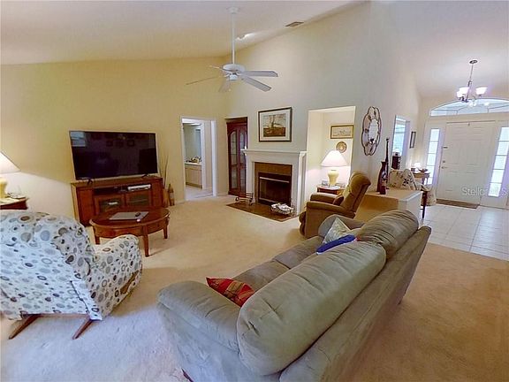 4th image of 1075 W Seagate Dr
