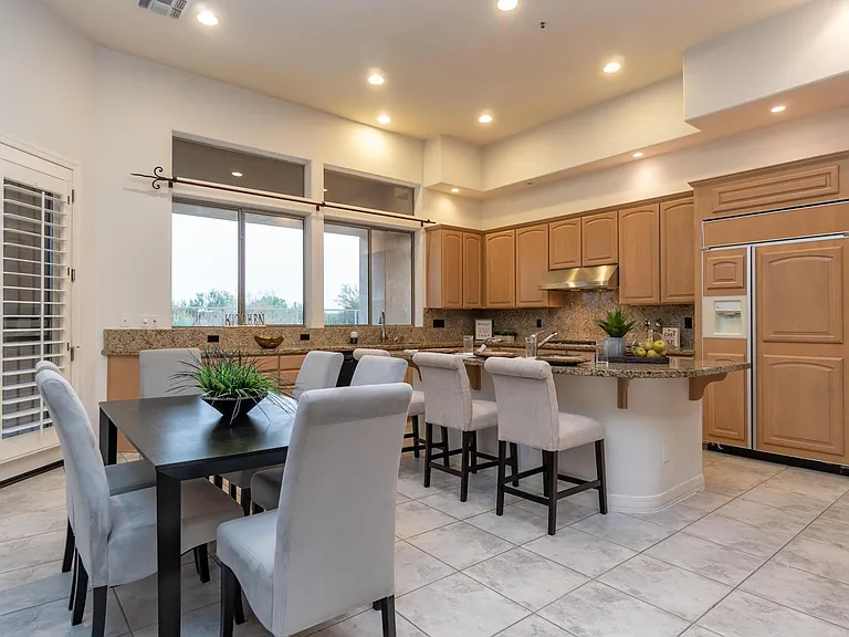 6461 E Crested Saguaro Ln — Photo 6