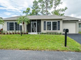 7210 Pineforest Cir E, Lake Worth, FL 33467