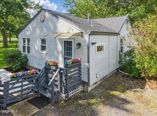 1713 Hillside Avenue, Niskayuna, NY 12309