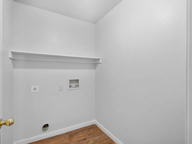 9212 Coral Ln — Photo 13