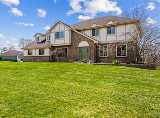 8325 Toddcreek Cir, West Chester, OH 45069