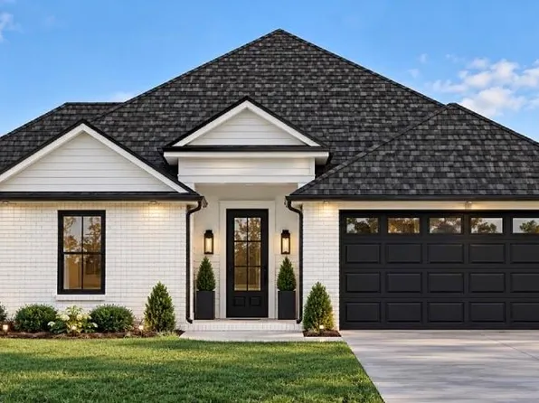 4408 Park Shore Dr, Marrero, LA 70072