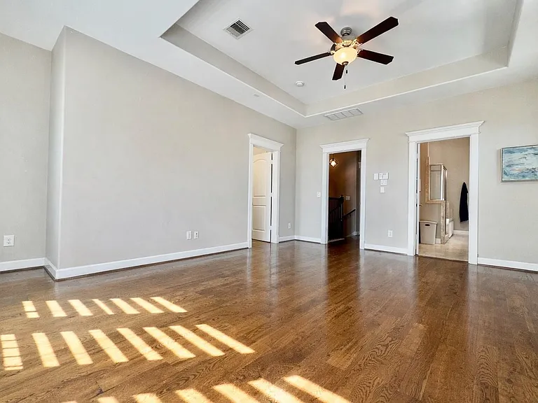 1206 W 14th St — Photo 31