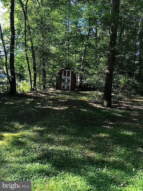 2nd image of 37540 Cedar St