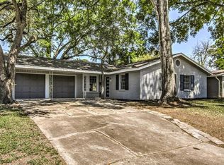 9418 Winsome Ln, Houston, TX 77063