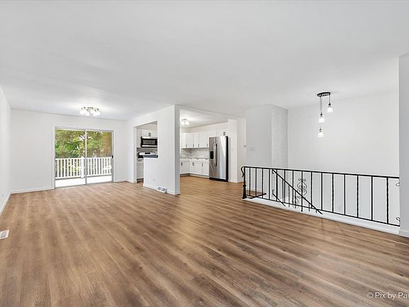 3rd image of 18851 W Circle Ct