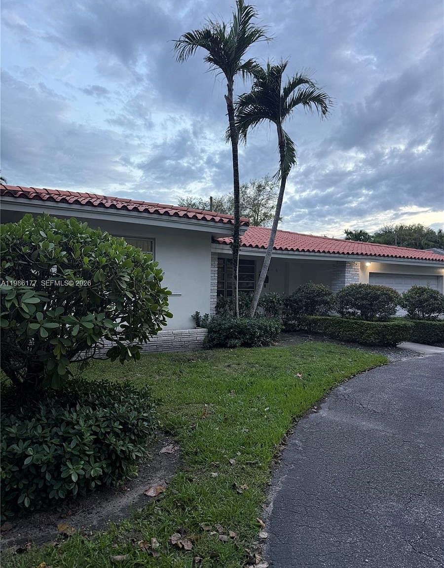 1208 Bird Rd