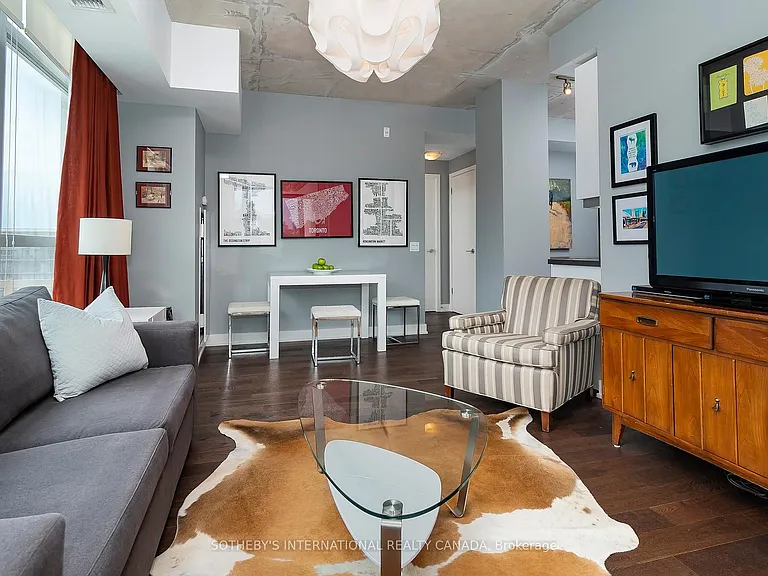 2 Gladstone Ave #706 — Photo 3