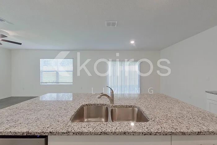 32005 Katelin Cir — Photo 8