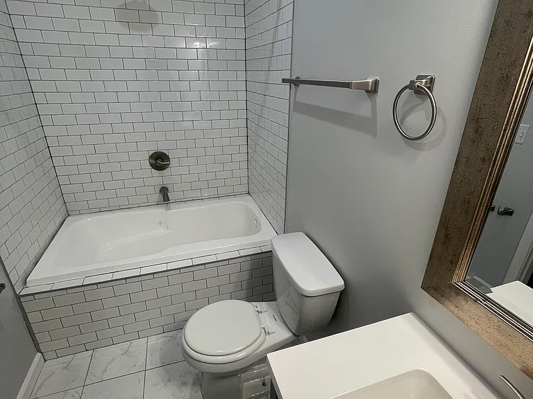 1127 S Carey St — Photo 7