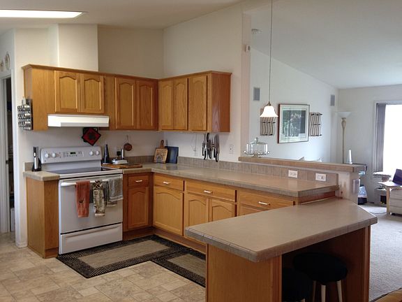 4th image of 2088 W Pellinore Way