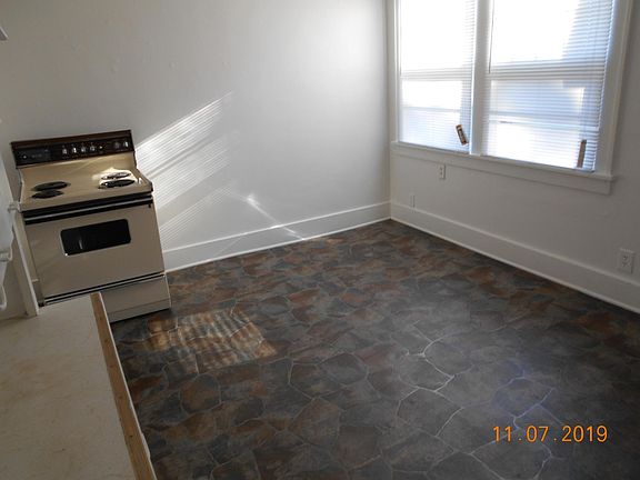 4th image of 2739 11th Ave #8