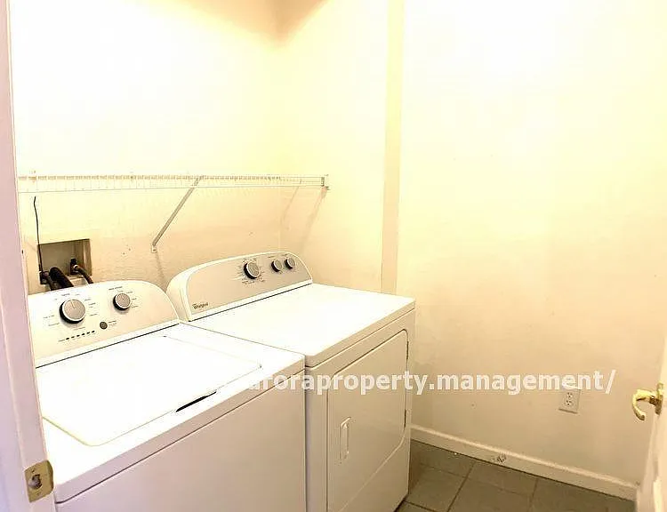 5765 N Genoa Way #1-305 — Photo 4