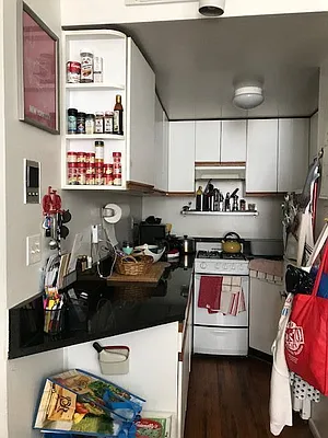 Rented by Peter Jacob, LREB | media 3