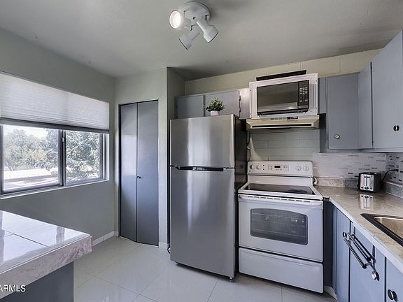 5th image of 2569 W Berridge Lane #D-222