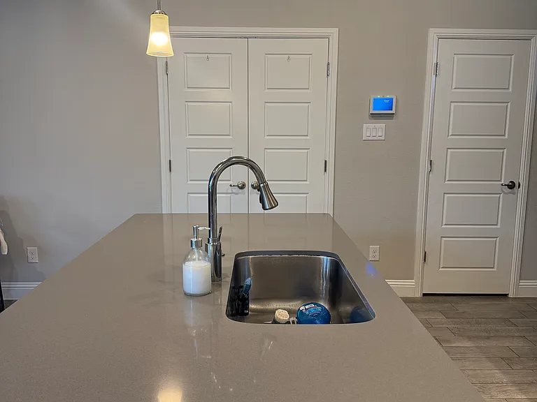 2112 Blackcap St — Photo 12